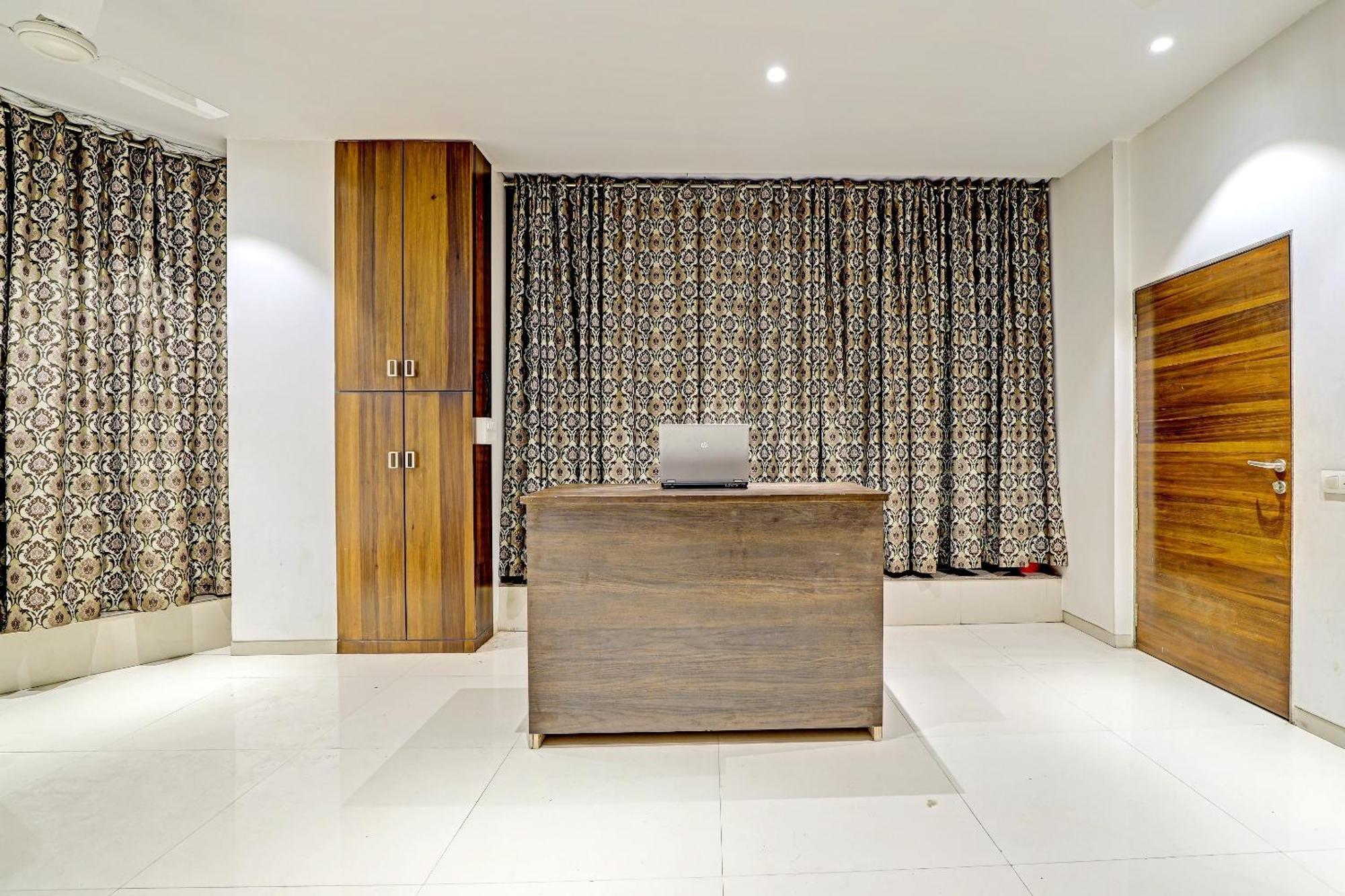 Hotel O Rishta And Jahan Banquet And Rooms Bhatha Экстерьер фото