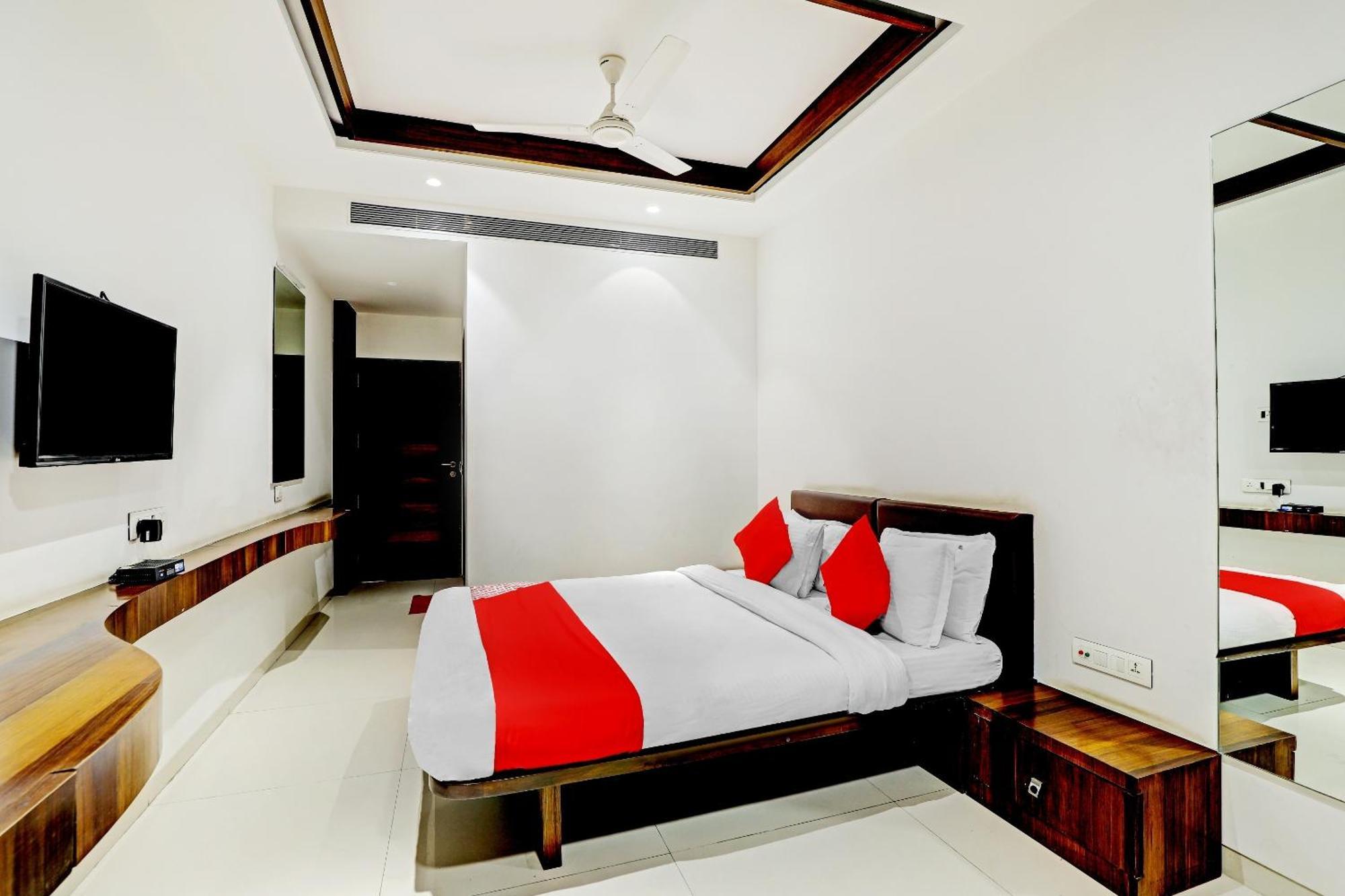 Hotel O Rishta And Jahan Banquet And Rooms Bhatha Экстерьер фото