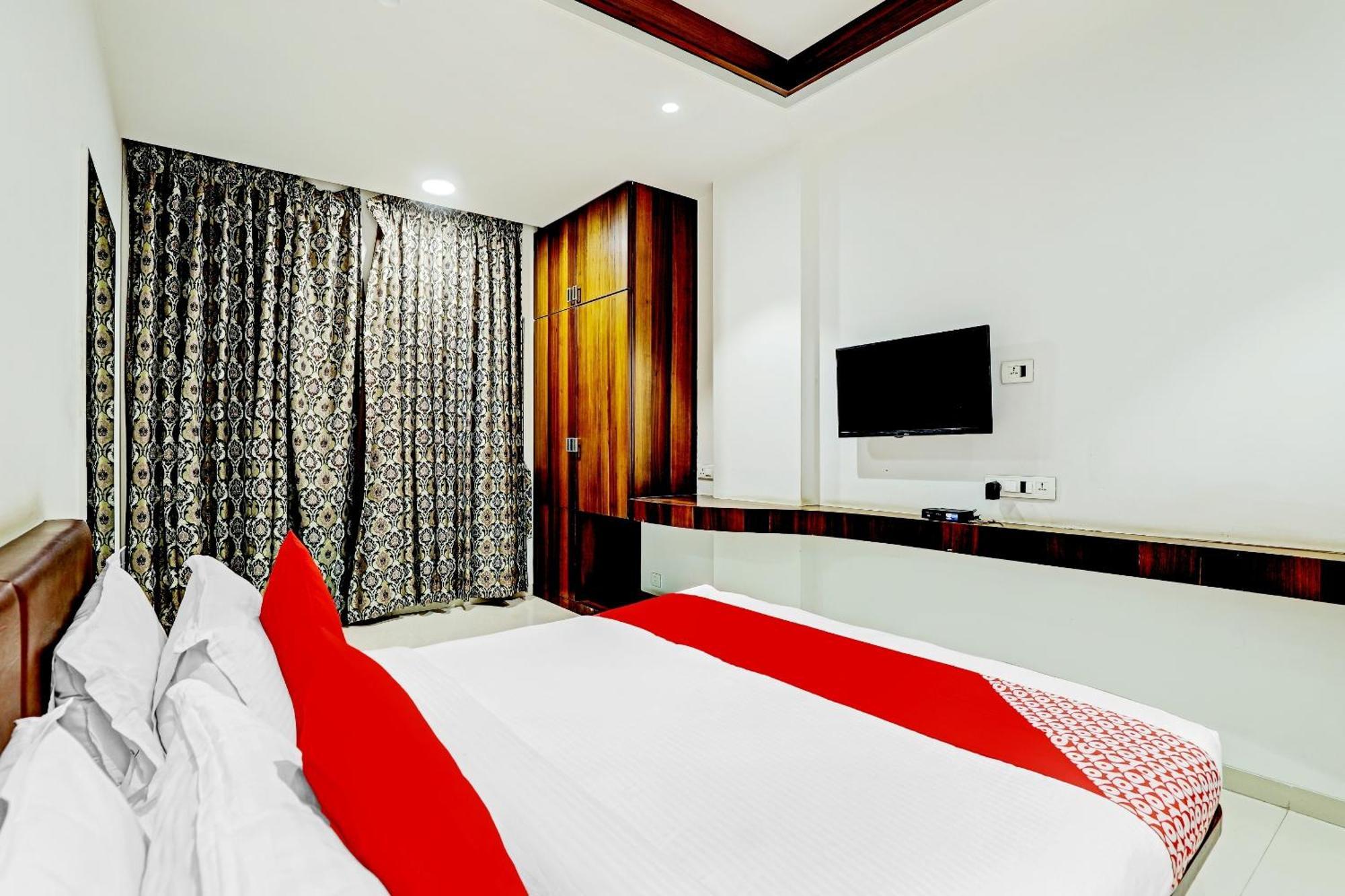 Hotel O Rishta And Jahan Banquet And Rooms Bhatha Экстерьер фото
